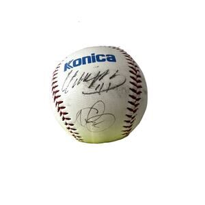 Autographed LA Dodgers Baseball Odalis Perez, Shawn Green, Dave Roberts MLB